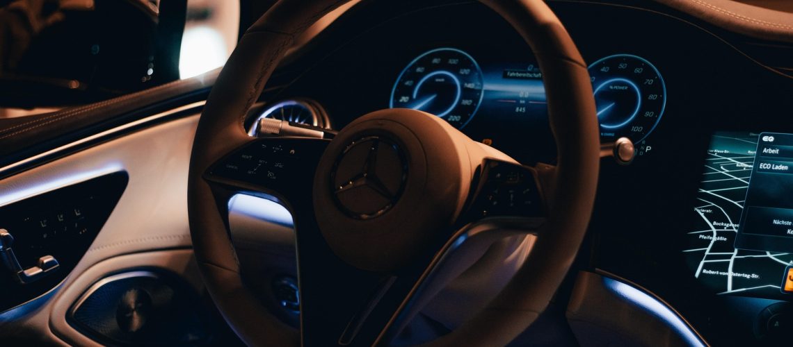En Mercedes-Benz EQE har typisk en registreringsafgift på mellem 88.000 kr. og 183.000 kr., hvis den importeres brugt i 2022.