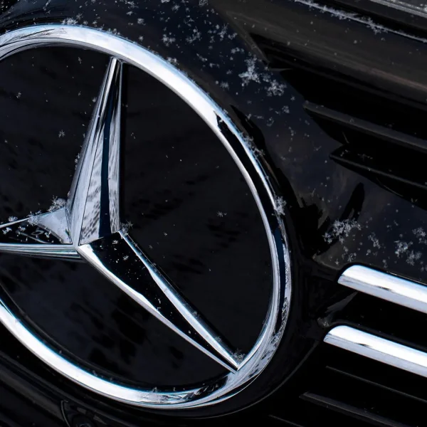 En Mercedes-Benz EQB har typisk en registreringsafgift på mellem 0 kr. og 54.000 kr., hvis den importeres brugt i 2022.